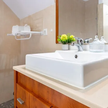 Apartamento Rnet - Madrid 44 Bajo - Turístico En El Corazón De *